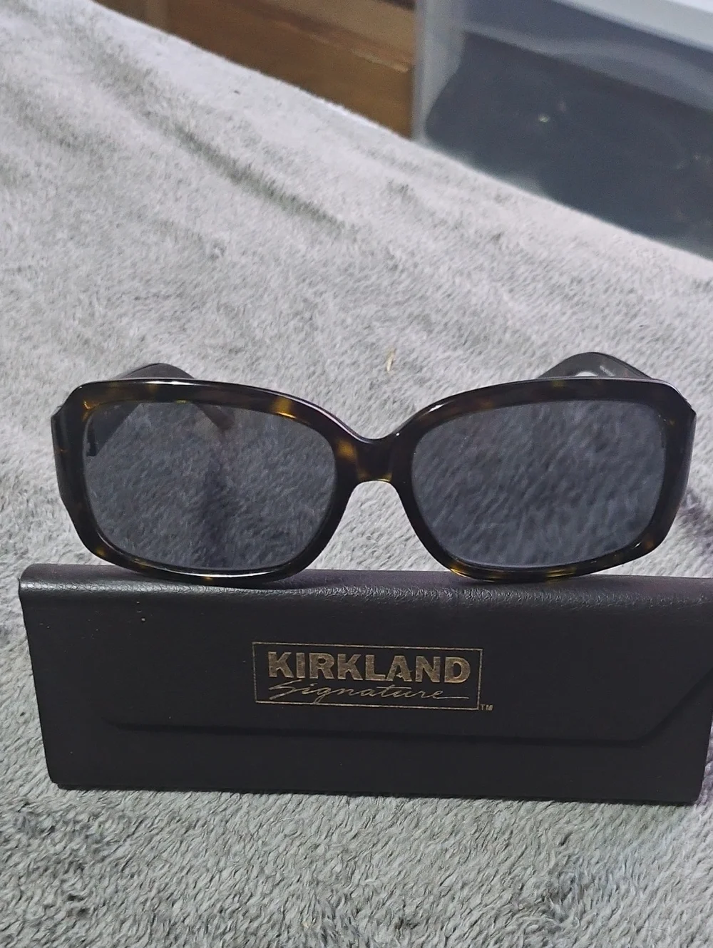 Kirkland Signature Womens Designer Sunglasses New With Case